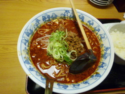熱烈タンタン麺